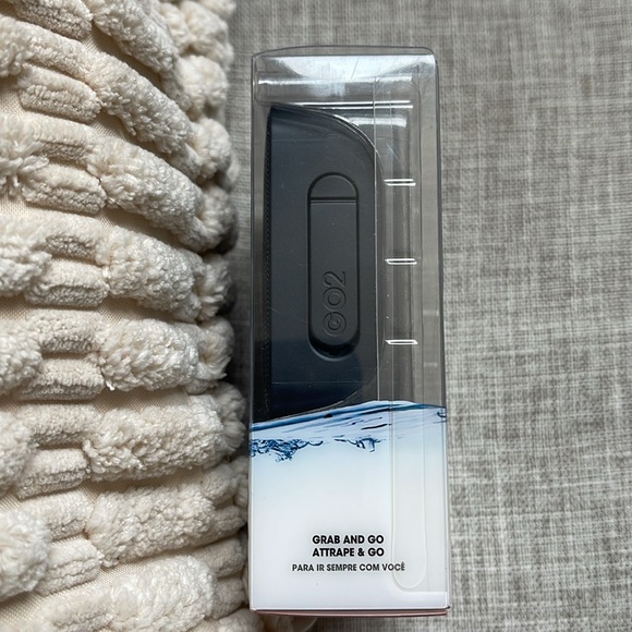 JBL GO2 PORTABLE BLUETOOTH SPEAKER! BLACK - Picture 4 of 5